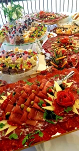 Catering mesna plata idealna za proslave i evente